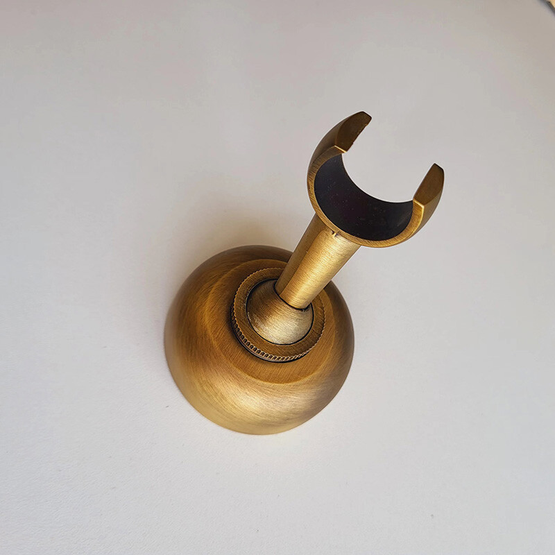 Kroomitud ja mustaga kaetud täismessingist dušihoidik Seinale kinnitatav käsidušihoidiku kronstein