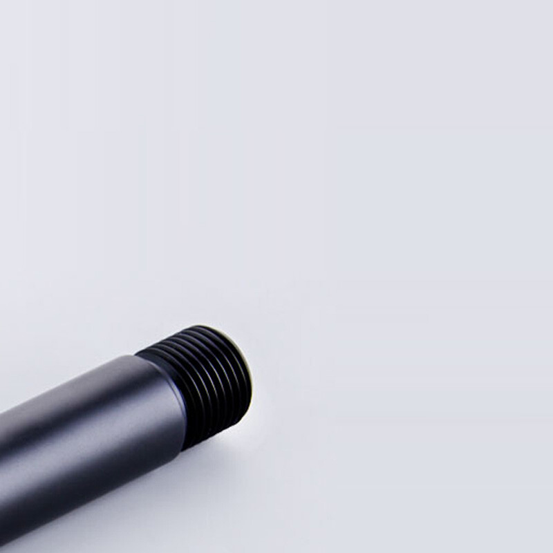 Nerūdijančio plieno dušo aksesuarai Matinis juodas sieninis Vonios kambario dušo rankena Chuveiro