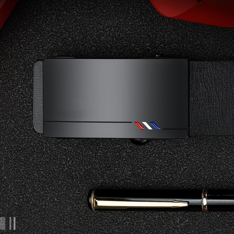 Férfi bőr övek divatos automata csatos Cowskin férfi övek Luxus Designer fekete öv 105-160cm Molett farmer öv