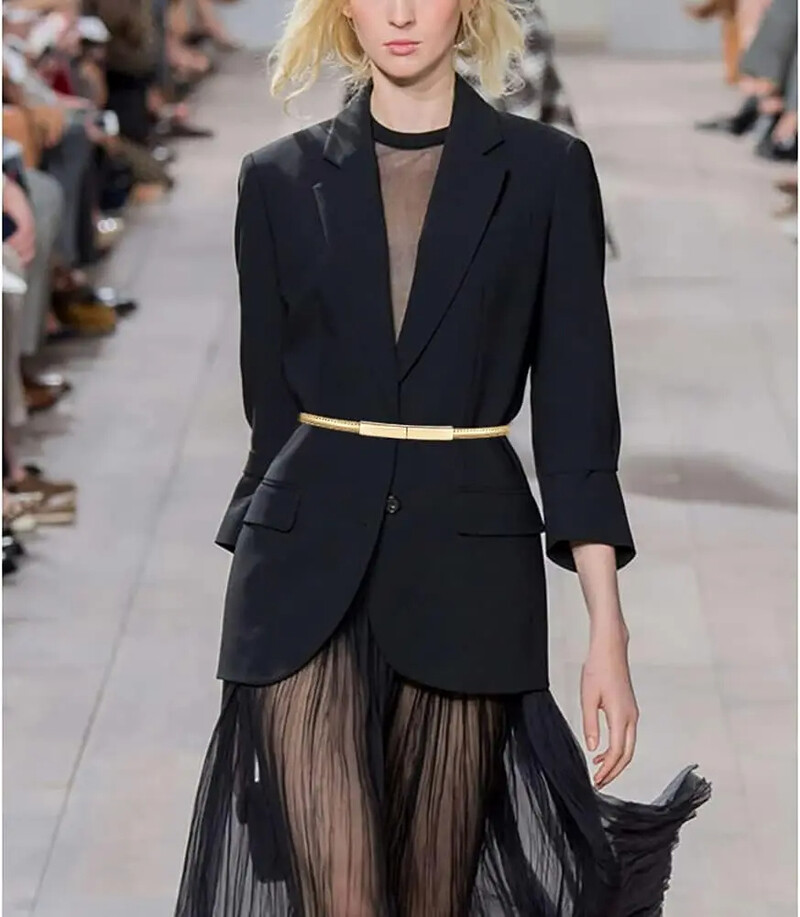 Divat vékony luxus női öv divat lakk valódi bőr arany fém csat ruha farmernadrághoz dekoratív női derékpántok