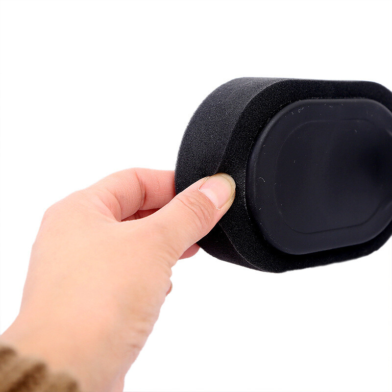 Automašīnas riepu spīduma aplikators Riepu pārsēja vaksācijas sūkļa birste ar izliektu rokturi automātiskai detaļai. Viegli lietojams riepu tīrīšanas rīks