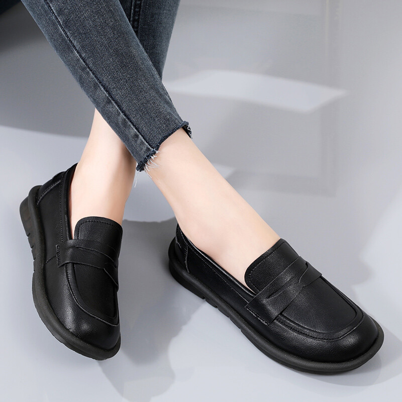 Női bőrcipők Női brit stílusú új, vastag talpú egyetemi stílusú, alkalmi naplopók Valódi bőr divatos női cipők