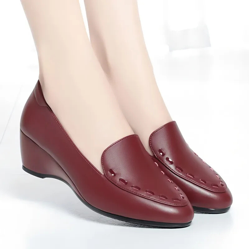 Cresfimix Női Klasszikus Kiváló minőségű tavaszi Wedge Heel Slip csúszásgátló tánccipő Lady Fashion Comfort irodai szivattyúk A1418