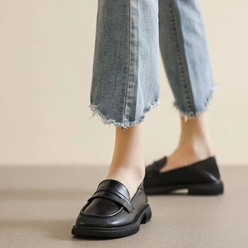 Μαύρα δερμάτινα γυναικεία loafers slip on γυναικεία παπούτσια 2024 Άνοιξη βρετανικά casual flats Γυναικεία παπούτσια με χαμηλό τακούνι Mary Janes