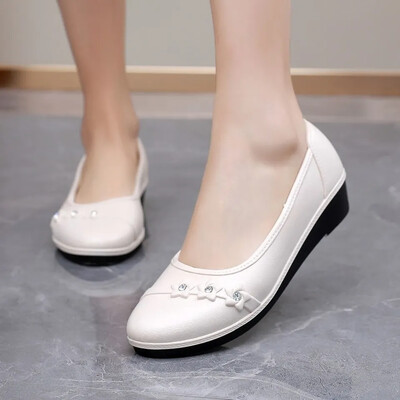 Dámske klasické ľahké sapatos s okrúhlou špičkou, gumené, vysoko kvalitné nazúvacie ploché mokasíny, ležérne, hotelové, kancelárske a pracovné topánky A262