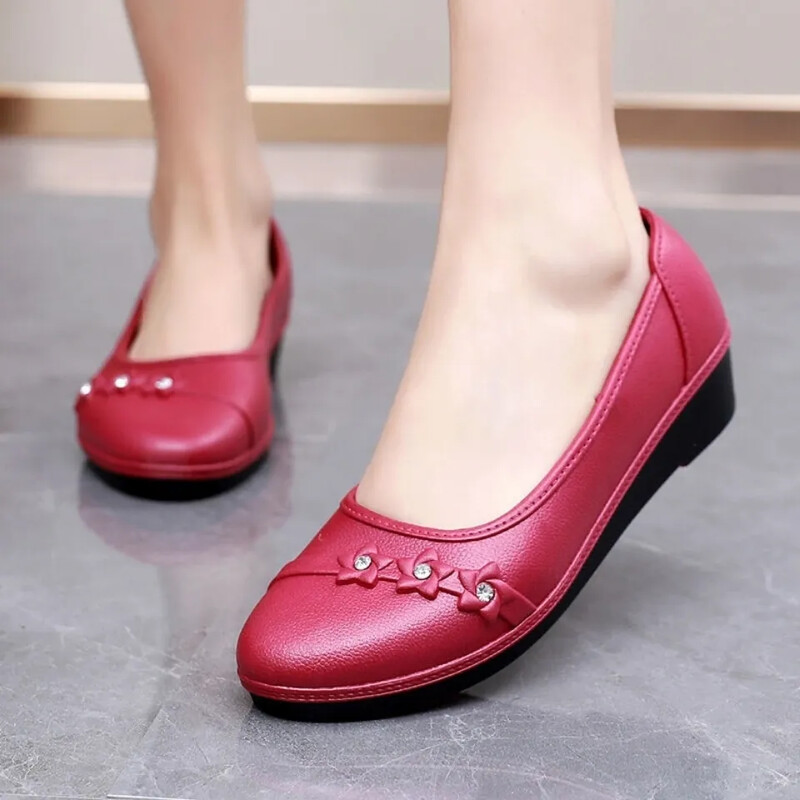 Dámske klasické ľahké sapatos s okrúhlou špičkou, gumené, vysoko kvalitné nazúvacie ploché mokasíny, ležérne, hotelové, kancelárske a pracovné topánky A262