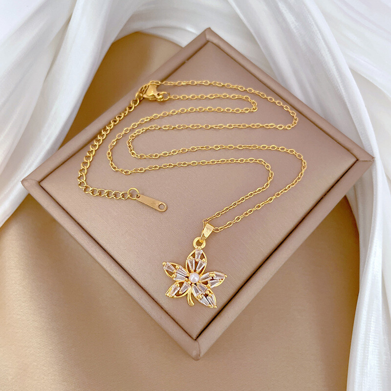 Klasikinis mikro inkrustuotas temperamento perlas Puošnus klevo lapas, naujas karoliai auskarų rinkinys Madingi mergaičių žavesio aksesuarai nerūdijančio plieno