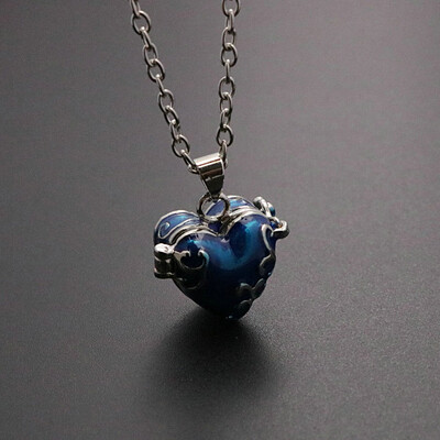 Kisállat hamu medál emlék nyaklánc macska urnák tárolóedényekhez Szív alakú tartó kis kiegészítő réz kutya