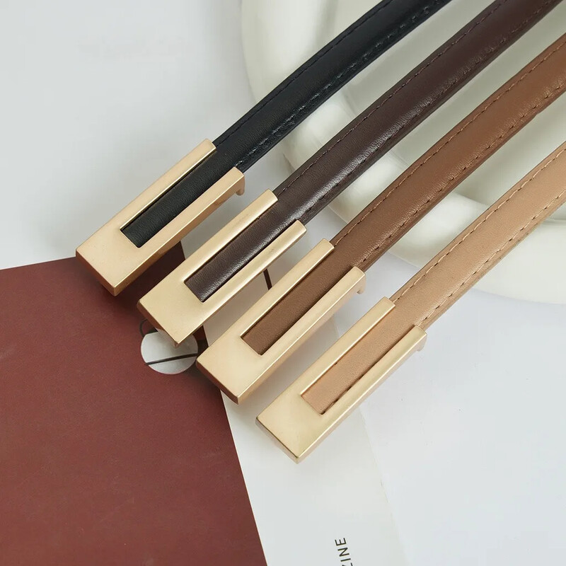 Divatos koreai PU bőr vékony derékszíj női fém kiegészítők Egyszerű, porózus, állítható divatos övek