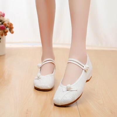Modes izšuvumi ķīniešu stila sieviešu apavi ar zemiem papēžiem Eleganti ikdienišķi Zapatos vintage sieviešu audumi, atsevišķi apavi etniskā stilā