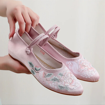 Módne vyšívané čínske štýlové dámske topánky s nízkym podpätkom, elegantné ležérne zapatos, vintage dámske látkové topánky v etnickom štýle