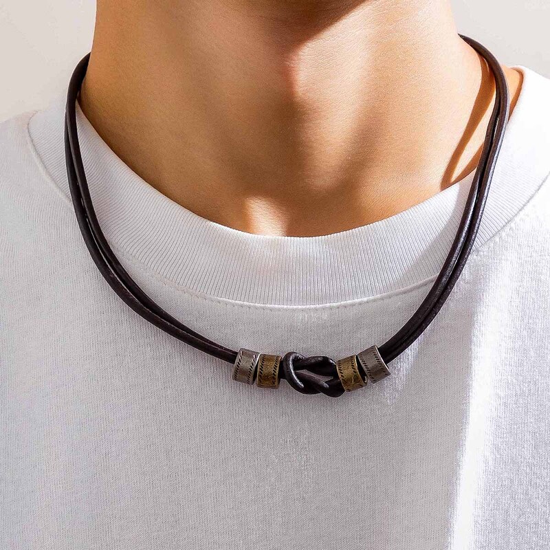 Vintage Pu koža s metalnim perlama Choker ogrlica za muškarce Trendy ovratnik na vratu Dodaci 2023 Modni nakit Muški dar