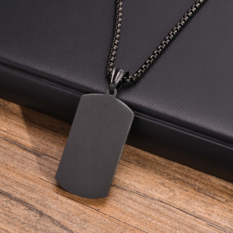 Ogrlica za muškarce Geometrijski privjesak s umetkom od cirkona od nehrđajućeg čelika, crna ogrlica, metalna ogrlica koja ne blijedi, modni dizajn nakita protiv hrđe