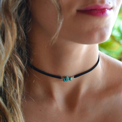 Turquoises Choker, Dainty Choker, Drágakő nyaklánc, Boho Bohemian nyaklánc, Healing Stones aranyos gyöngyös nyaklánc