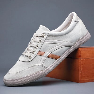 Vyriški laisvalaikio batai Drobiniai batai suvarstomi sportbačiai kvėpuojantys vyriški plokščiapadžiai Vyriški vulkanizuoti batai Trend Zapatillas Hombre BD21145