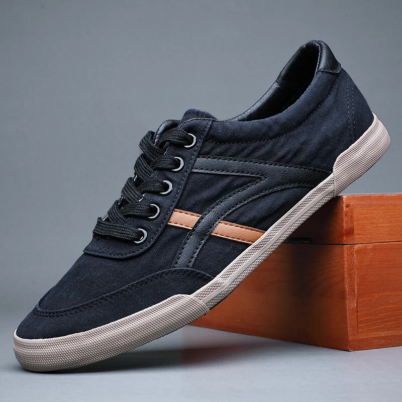 Vyriški laisvalaikio batai Drobiniai batai suvarstomi sportbačiai kvėpuojantys vyriški plokščiapadžiai Vyriški vulkanizuoti batai Trend Zapatillas Hombre BD21145