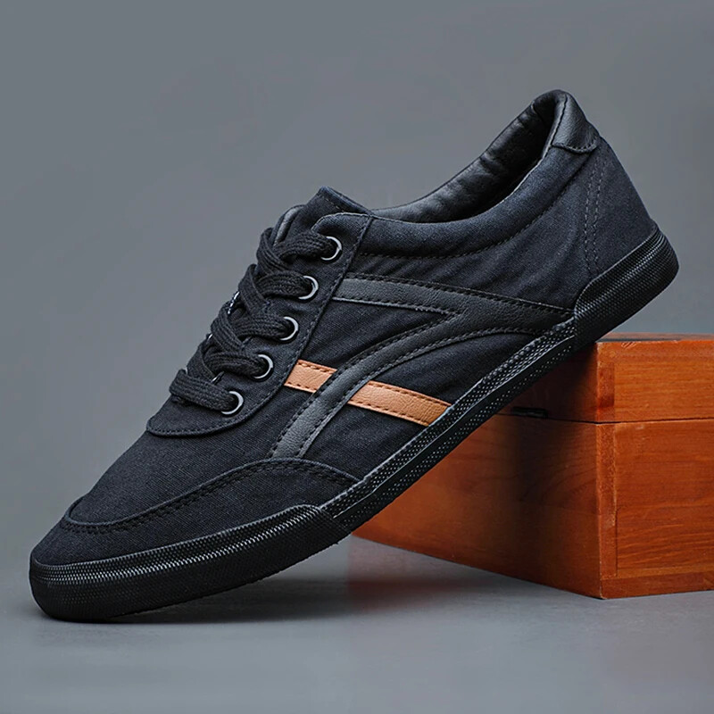 Vyriški laisvalaikio batai Drobiniai batai suvarstomi sportbačiai kvėpuojantys vyriški plokščiapadžiai Vyriški vulkanizuoti batai Trend Zapatillas Hombre BD21145