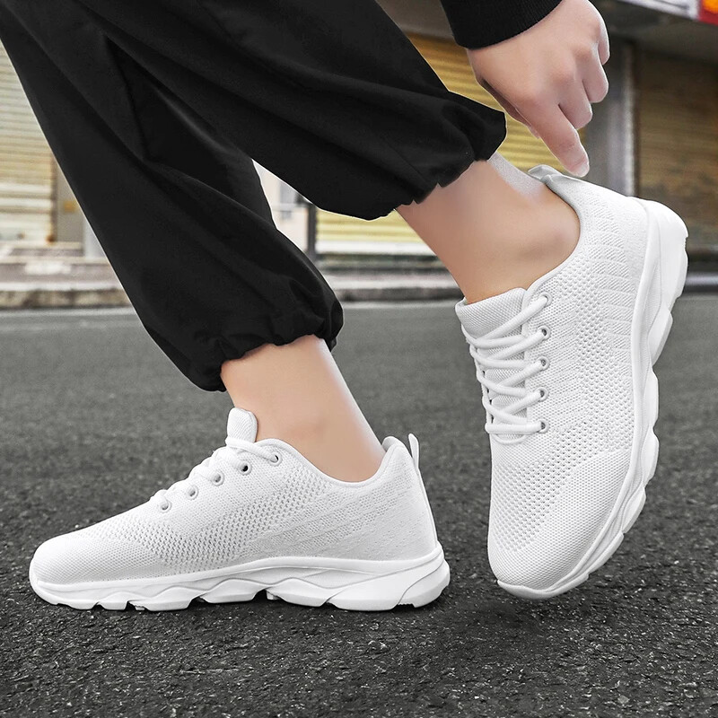 Nové pánske topánky, priedušné ležérne tenisky, letné biele bežecké topánky, ľahké mäkké športové topánky pre mužov, veľká veľkosť 35-45