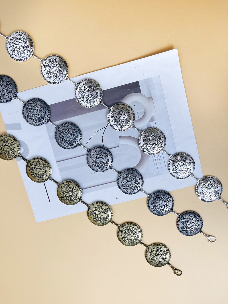 Vintage faragott nagy méretű kerek üreges deréklánc