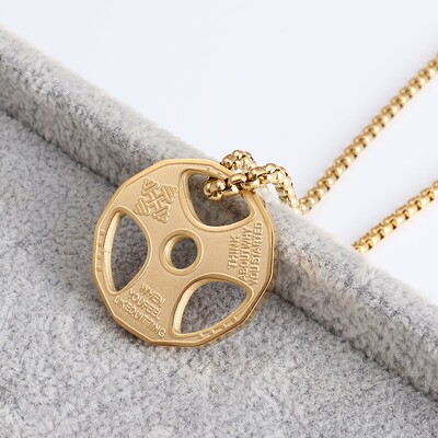 Klasszikus divatos háromágú medál nyaklánc férfiaknak Egyszerű kiváló minőségű varázslatos ezüst színű nyaklánc parti ékszerek