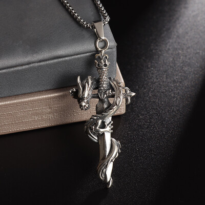 Klasszikus divatos háromágú medál nyaklánc férfiaknak Egyszerű kiváló minőségű varázslatos ezüst színű nyaklánc parti ékszerek