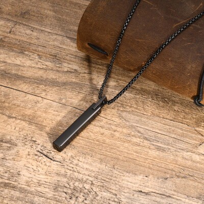 Stilīgas ģeometriskas kaklarotas vīriešiem zēniem, ūdensizturīgs melns nerūsējošā tērauda kvadrātveida taisnstūra stieņa kulonu apkakles dāvanas viņam