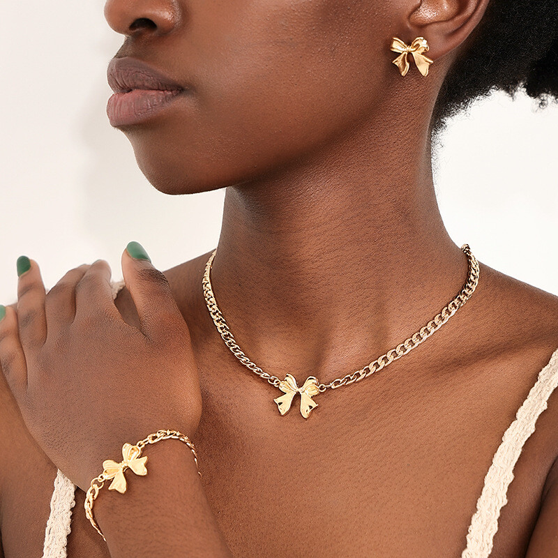 Metalinė grandinėlė Bowknot karoliai Auskarai Apyrankių rinkinys Moterims Perlų imitacijos Papuošalai Klasikiniai Naujo Stiliaus Dovanos MQ470