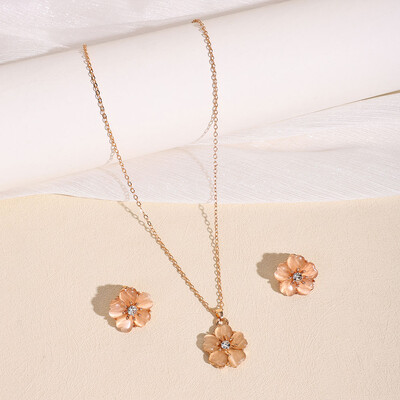 Női Nyakláncok Ékszer Szettek Szerelem Szív Piros Kristály Cirkon Fülbevaló Medálok Gyűrűk Karkötő Esküvői Eljegyzési ékszerek