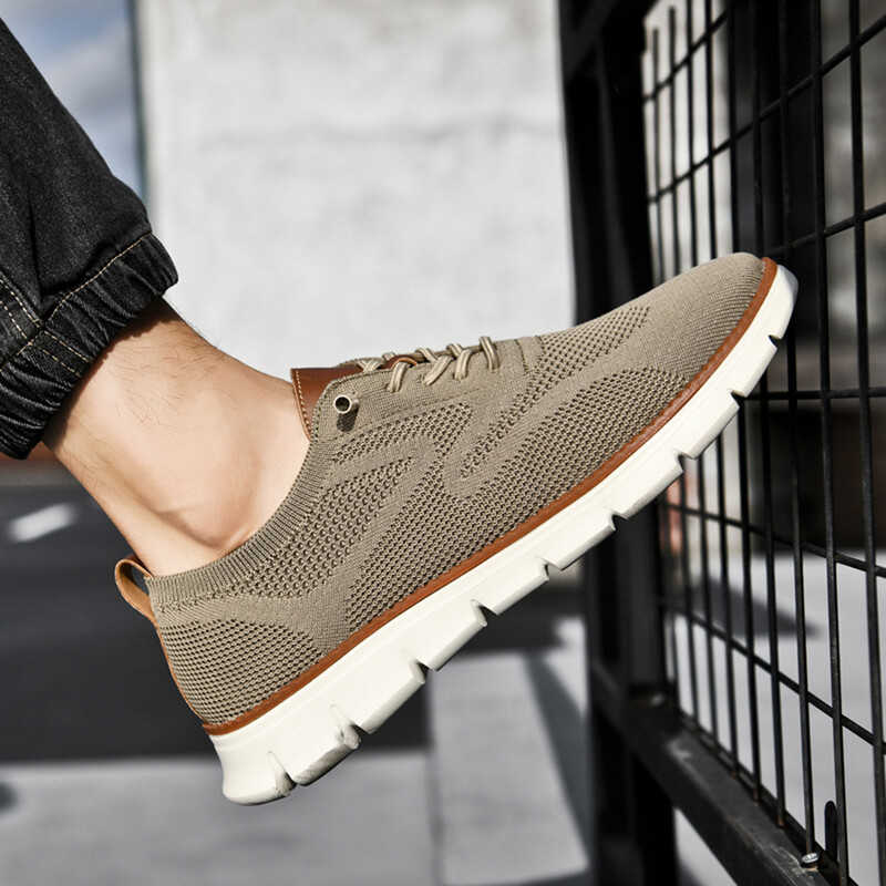 Új férfi tornacipők Könnyű légáteresztő alkalmi lapos cipők kültéri divat kényelmes ruha cipők csúszásgátló sport sétacipők