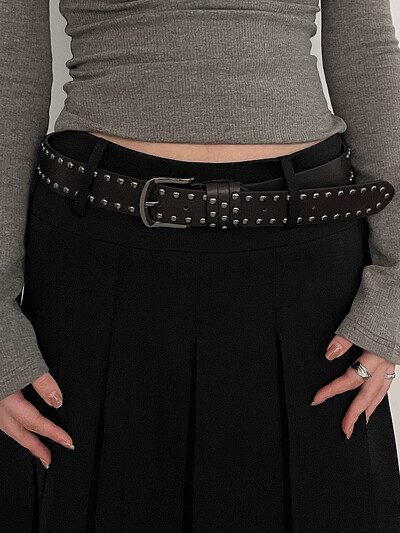 2024 New Belt Sieviešu džinsu sasienamie Sieviešu jostas modes personība Rivet Belt senioru melna modes