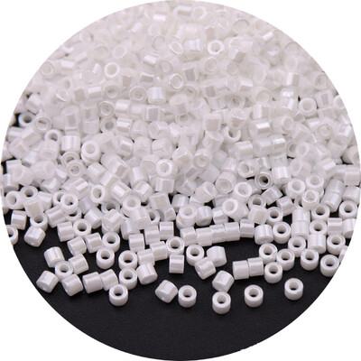 5g/10g 1,6mm-es japán átlátszatlan fémes színű üveggyöngyök 11/0 egységes laza távtartó maggyöngyök ékszerkészítéshez barkácsvarráshoz