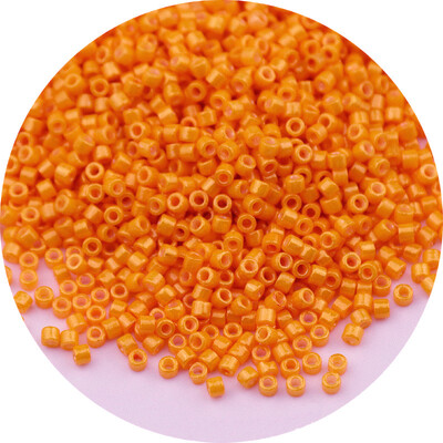 5g/10g 1,6mm-es japán átlátszatlan fémes színű üveggyöngyök 11/0 egységes laza távtartó maggyöngyök ékszerkészítéshez barkácsvarráshoz