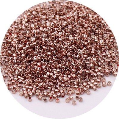 5g/10g 1,6mm-es japán átlátszatlan fémes színű üveggyöngyök 11/0 egységes laza távtartó maggyöngyök ékszerkészítéshez barkácsvarráshoz