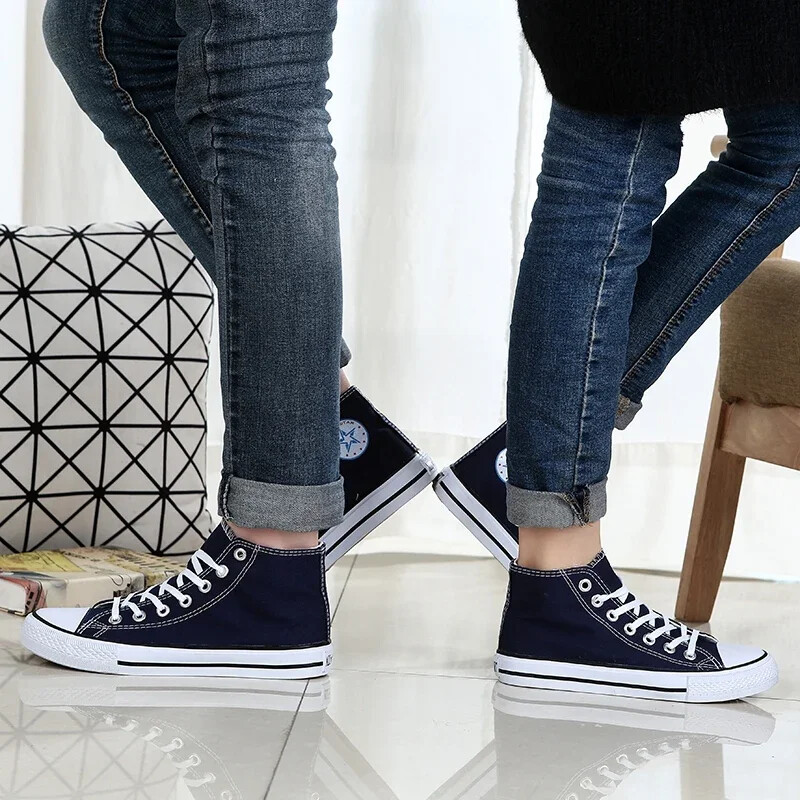 Ανδρικά παπούτσια από καμβά Νέα ψηλά κορυφαία αναπνέοντα επίπεδα παπούτσια για άντρες Αθλητικά πάνινα παπούτσια Επιτραπέζια παπούτσια Casual Comfortable Platform Man Trainers 2024