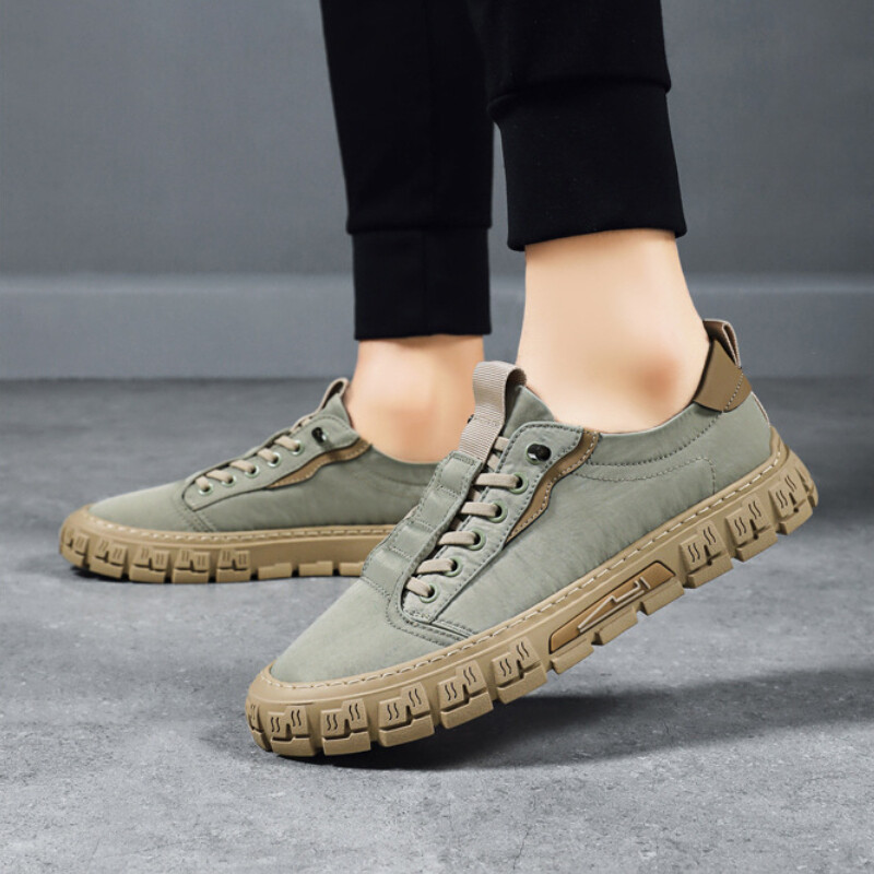 2024 új férfi vászoncipők márka lélegző férfi alkalmi cipők divatos kényelmes tornacipők platós csúszó vulkanizált cipők férfi