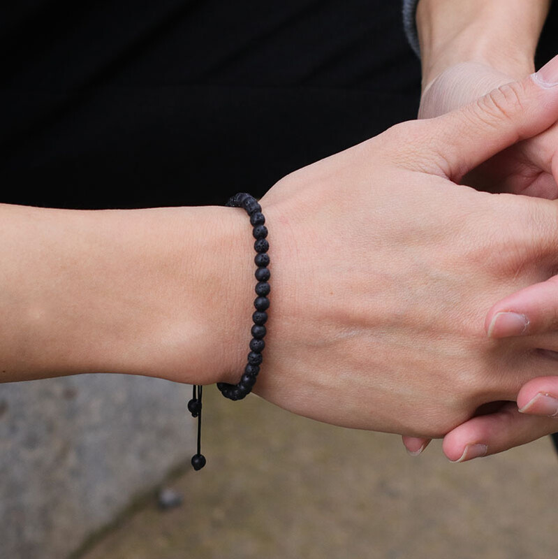 Új Makramé karkötő Férfi Női Állítható 4mm Karkötő Gyöngyök Természetes Lava Tiger Eyes Braslet Boyfriend Fesztivál kiegészítők