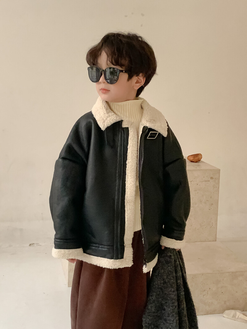 Παιδικό τζάκετ 2024 Χειμερινό κορεατικό δερμάτινο μπουφάν για αγόρι με γούνινο γιακά Παιδικό δερμάτινο μπουφάν με φερμουάρ