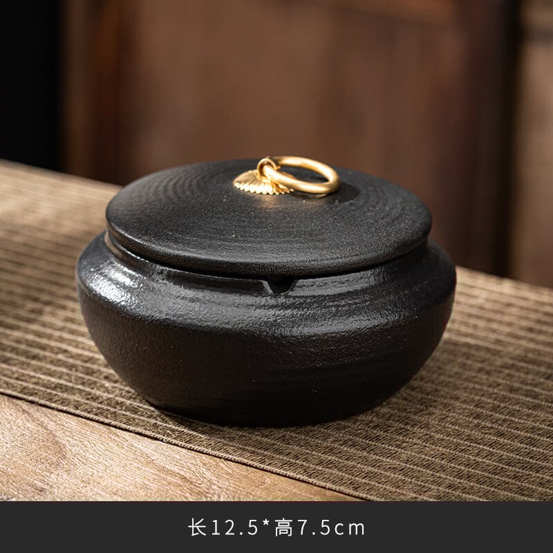 Scrumieră din ceramică grosieră în stil japonez cu capac Scrumieră neagră din ceramică de uz casnic Ornamente de decorare a casei Pahar pentru țigări Ceramica birou de birou