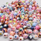 16mm 10ks/balenie akrylových korálok Halloween farebne kreslené farebné lebky voľné dištančné korálky na výrobu šperkov DIY náramky náhrdelník