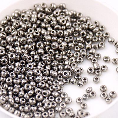 Veľkosť 1,5 mm 2 mm 3 mm 4 mm galvanické pokovovanie strieborno-bronzové kovové farebné korálky z prosa, ručne vyrobený náhrdelník z náhrdelníka, rozptýlené korálky.