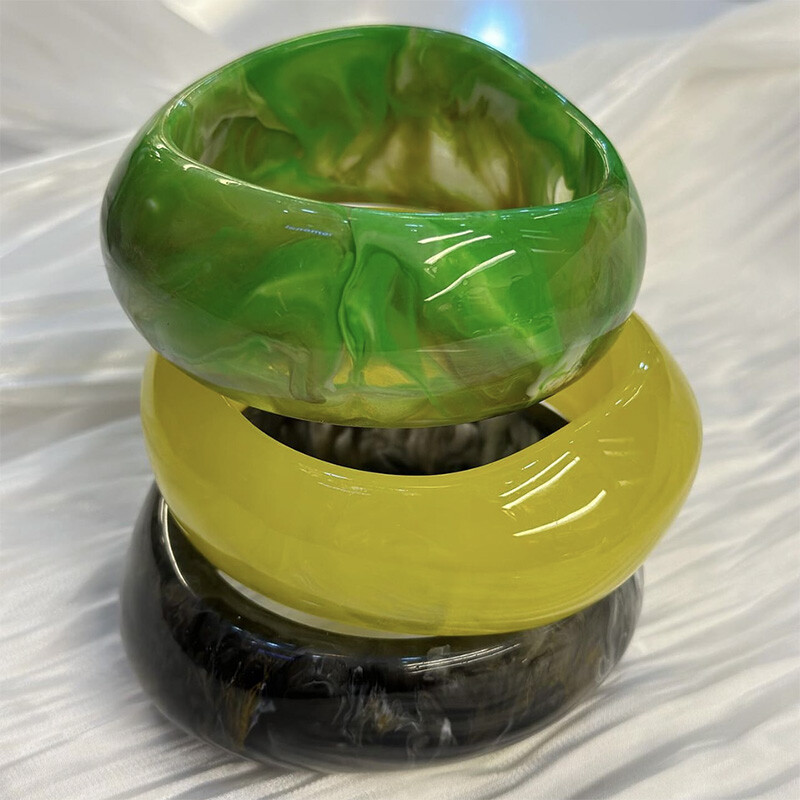 Vintage manžetne privjesci od smole narukvice za žene Modni nakit Akrilne široke nepravilne geometrijske narukvice za zabave za djevojčice