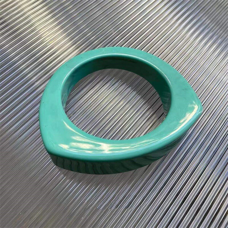 Divat-geometria szabálytalan színes gyanta akril mandzsetta karkötők nőknek Dopamin széles vastag karkötők bájos parti kézi ékszerek