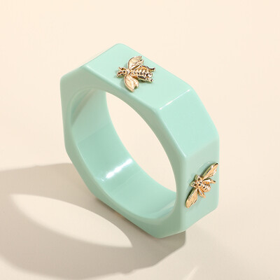 GuanLong többszínű Bee akril divatos karkötők nőknek geometrikus, luxus négyzet alakú indiai karkötők tervezői bájjal