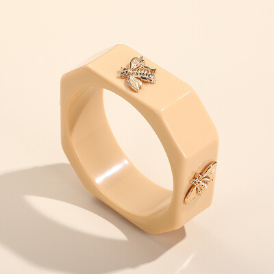 GuanLong többszínű Bee akril divatos karkötők nőknek geometrikus, luxus négyzet alakú indiai karkötők tervezői bájjal