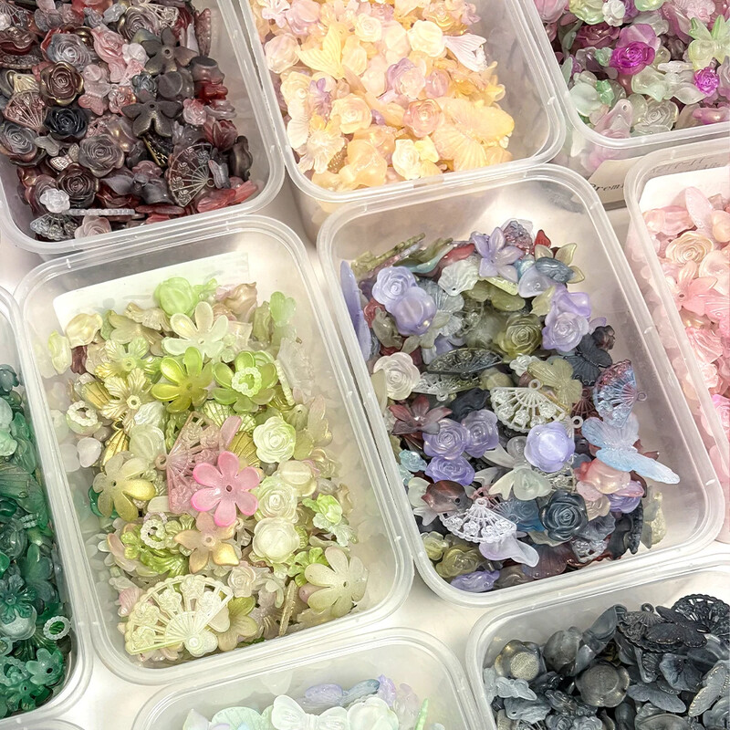 Akrilo mišrūs karoliukai matiniai lapai gėlės drugelių karoliukai papuošalai radiniai Apyrankės „pasidaryk pats“ apyrankės tarpinės karoliukai papuošalų kūrimas