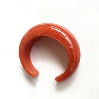 UJBOX Χονδρική 12 Χρώματα Κοσμήματα καρπού Μικρού μεγέθους 54mm Ακρυλική Ρητίνη Χονδροειδή Ανοιγόμενα βραχιόλια για Γυναικεία