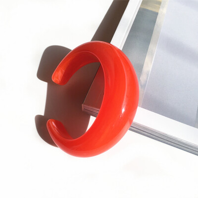 UJBOX Χονδρική 12 Χρώματα Κοσμήματα καρπού Μικρού μεγέθους 54mm Ακρυλική Ρητίνη Χονδροειδή Ανοιγόμενα βραχιόλια για Γυναικεία