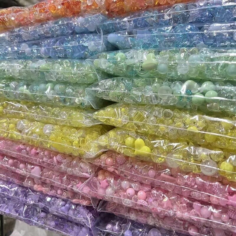 50G/100G Radomly Mixing Style Jarná farba Akrylové korálky na výrobu náramkov, šperkov, DIY doplnkov, roztomilé barokové puzzle z plastu