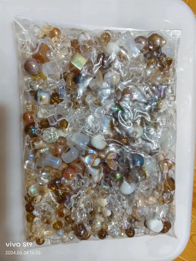 50/100g UV, kovová DIY ručne vyrobená materiálová taška retiazka na mobilný telefón šnúrka korálkový materiál luxusný tovar zmiešané šperky doplnky