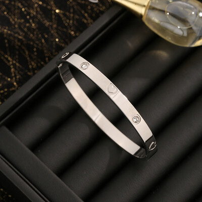 Luksuzna narukvica od korejskog cvijeća od titanijskog čelika, modni lagani luksuzni narukvica za žene, široka narukvica za Valentinovo